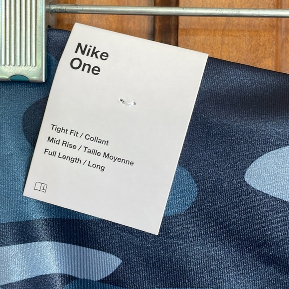 Nike Dri Fit Women's Camo Leggings, Midrise, Full Length, Size M, NWT! - Picture 4 of 9